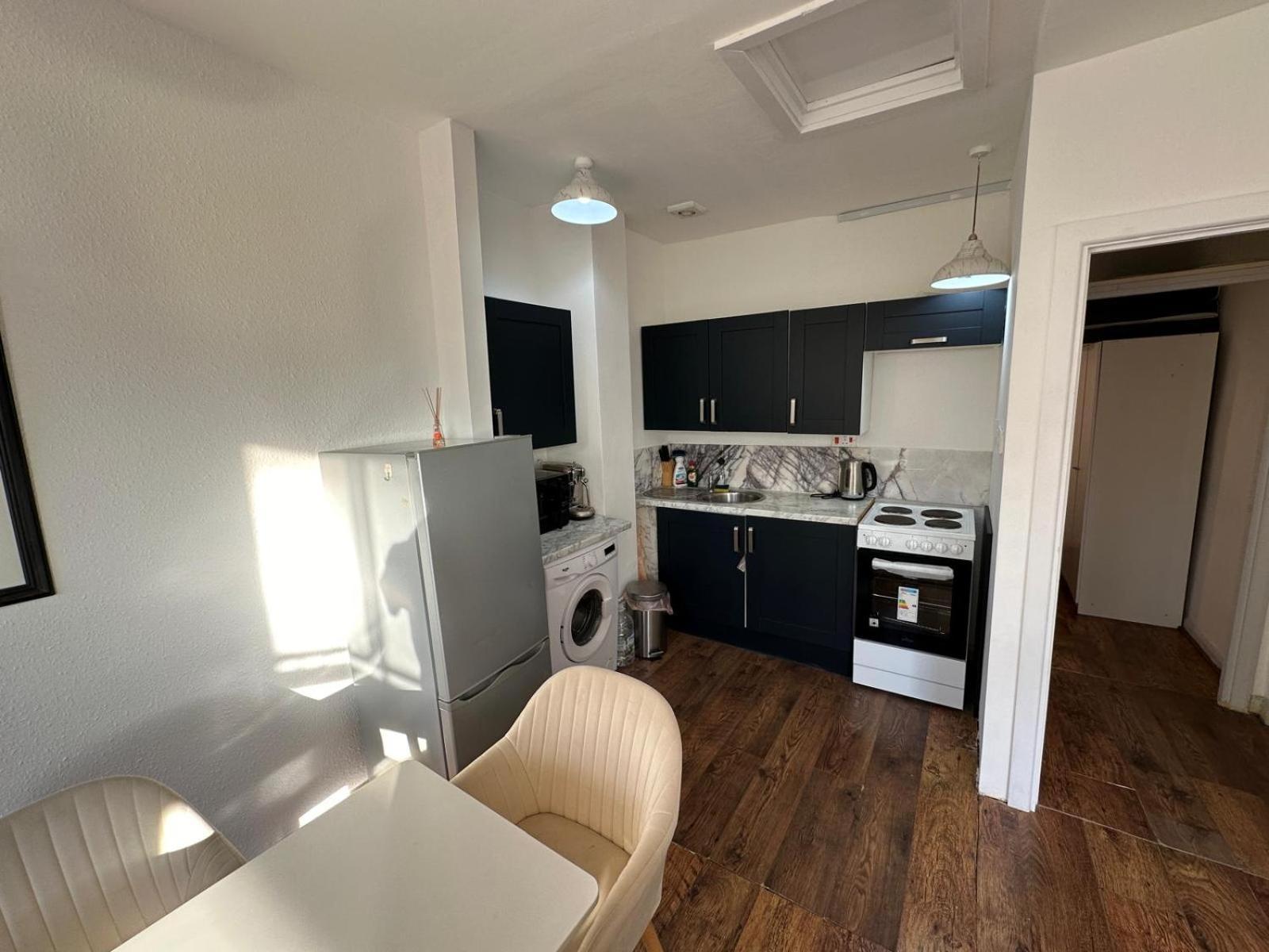 One Bed Victorian Flat,10 Min Walk To Paddington, Sleeps 4, Pet-Friendly Apartment Лондон Екстериор снимка